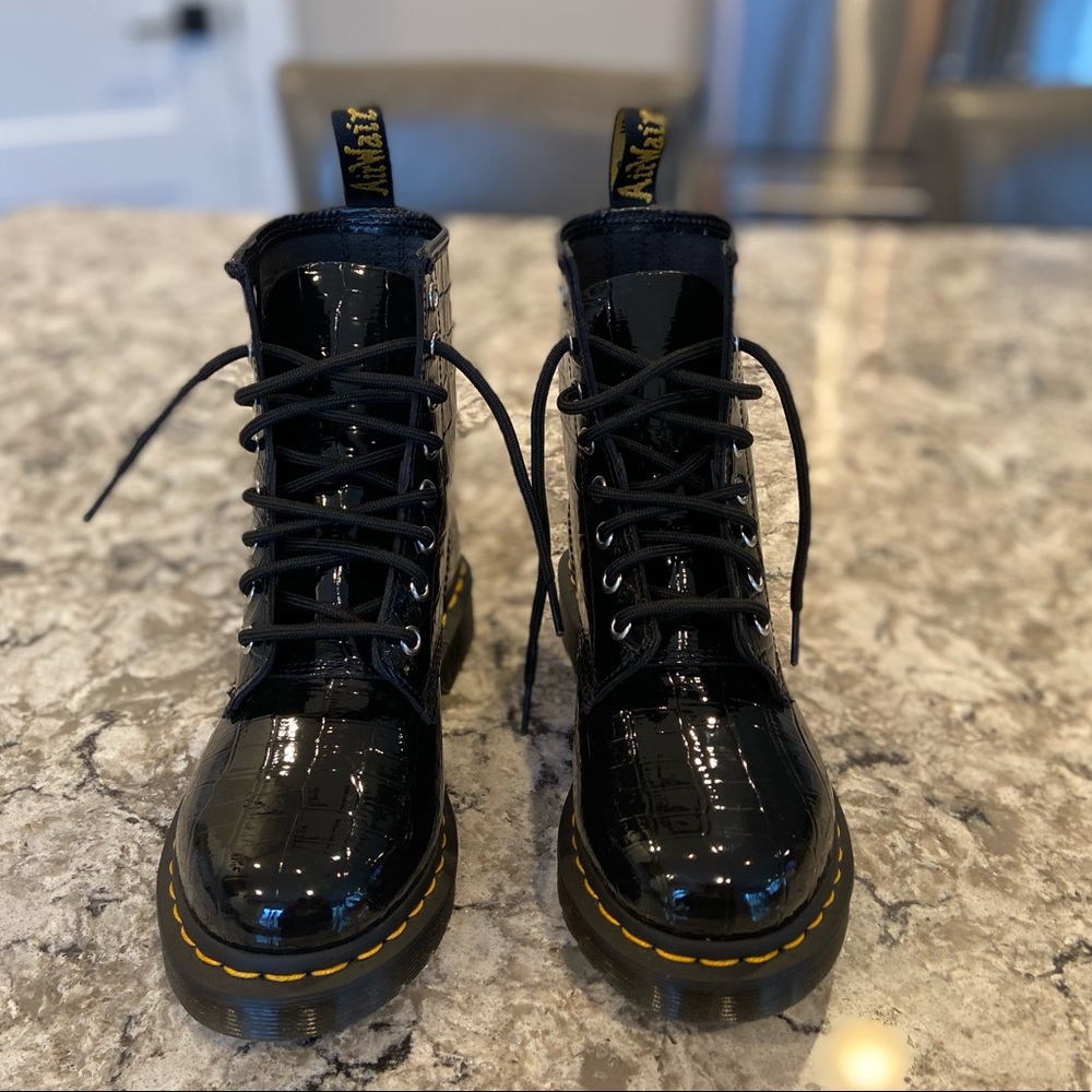Patent Leather Croc Emboss Dr Martens